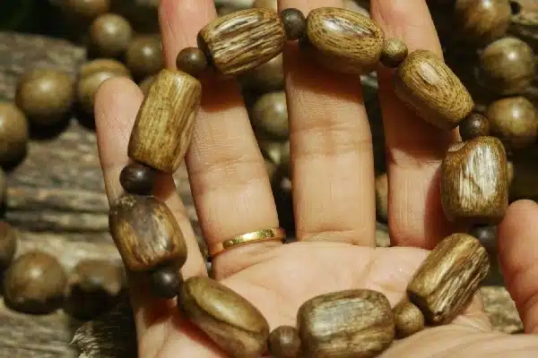 vong-tram-huong-co-mui-nhu-the-nao