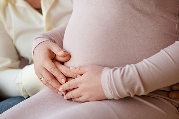 Giảm cân 3 tháng cuối thai kỳ có nguy hiểm hay không?