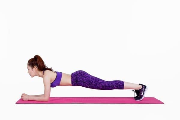 4-bai-tap-yoga-giam-can-hieu-qua-nhat-trong-vong-7-ngay